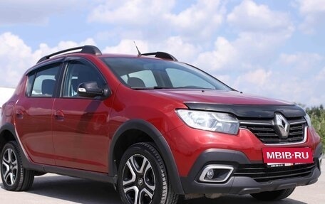 Renault Sandero II рестайлинг, 2019 год, 932 211 рублей, 3 фотография
