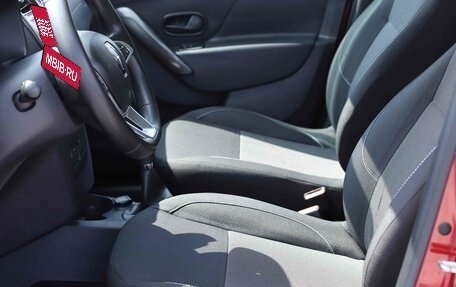 Renault Sandero II рестайлинг, 2019 год, 932 211 рублей, 12 фотография