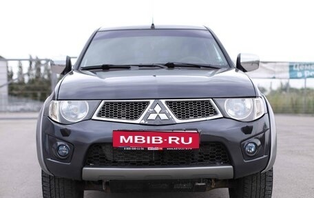 Mitsubishi L200 IV рестайлинг, 2011 год, 1 456 000 рублей, 2 фотография