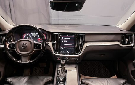 Volvo S60 III, 2021 год, 2 800 000 рублей, 31 фотография