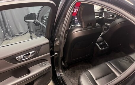 Volvo S60 III, 2021 год, 2 800 000 рублей, 40 фотография