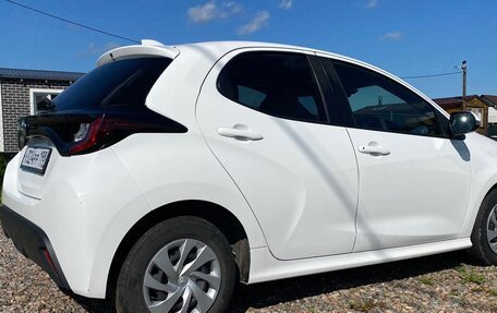 Toyota Yaris, 2021 год, 1 180 000 рублей, 7 фотография