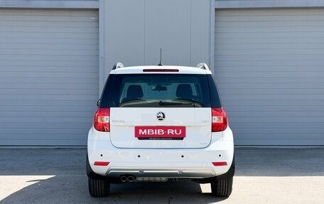 Skoda Yeti I рестайлинг, 2017 год, 1 628 000 рублей, 6 фотография