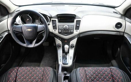 Chevrolet Cruze II, 2012 год, 779 900 рублей, 8 фотография