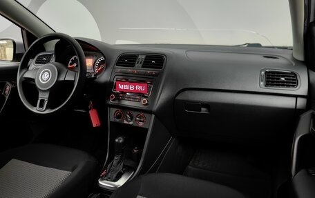 Volkswagen Polo VI (EU Market), 2011 год, 519 000 рублей, 13 фотография
