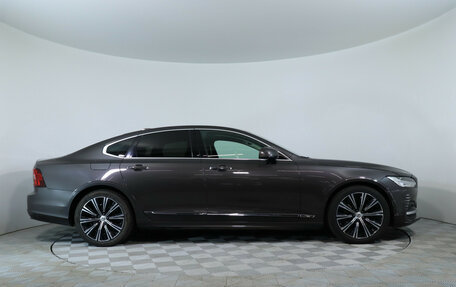 Volvo S90 II рестайлинг, 2021 год, 3 500 000 рублей, 6 фотография