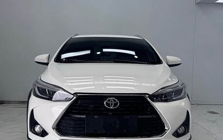 Toyota Yaris XP150 рестайлинг, 2022 год, 1 378 010 рублей, 2 фотография