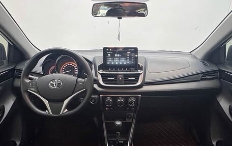 Toyota Yaris XP150 рестайлинг, 2022 год, 1 378 010 рублей, 13 фотография