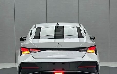 Hyundai Elantra, 2023 год, 1 645 010 рублей, 4 фотография