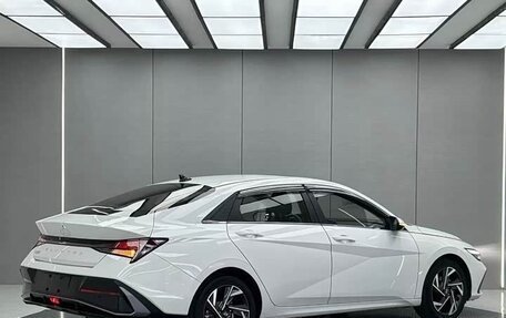 Hyundai Elantra, 2023 год, 1 645 010 рублей, 5 фотография
