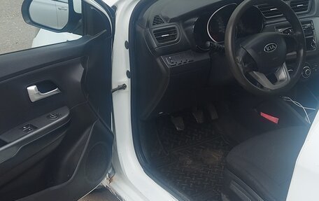 KIA Rio III рестайлинг, 2012 год, 400 000 рублей, 6 фотография
