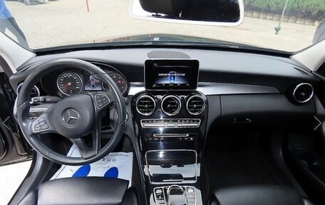 Mercedes-Benz C-Класс, 2018 год, 1 860 000 рублей, 5 фотография