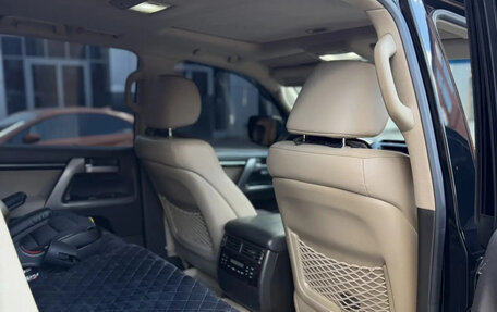 Toyota Land Cruiser 200, 2008 год, 3 250 000 рублей, 20 фотография