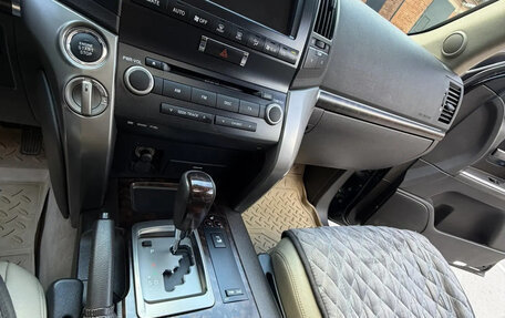Toyota Land Cruiser 200, 2008 год, 3 250 000 рублей, 28 фотография