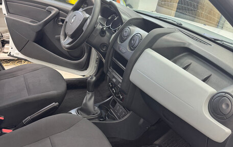Renault Duster I рестайлинг, 2018 год, 900 000 рублей, 12 фотография