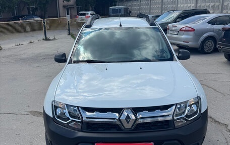 Renault Duster I рестайлинг, 2018 год, 900 000 рублей, 3 фотография
