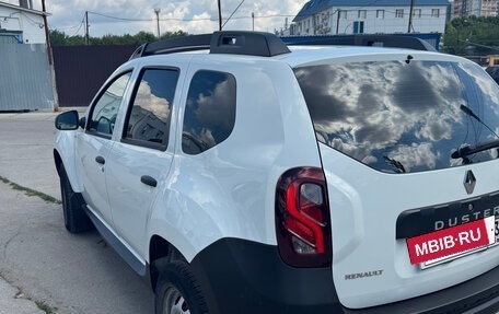 Renault Duster I рестайлинг, 2018 год, 900 000 рублей, 2 фотография