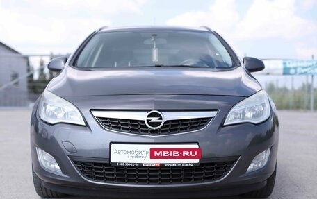 Opel Astra J, 2012 год, 680 000 рублей, 2 фотография