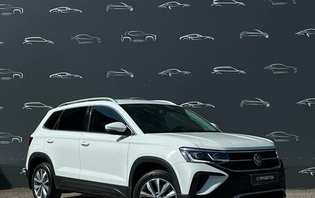Volkswagen Taos, 2021 год, 1 884 800 рублей, 3 фотография