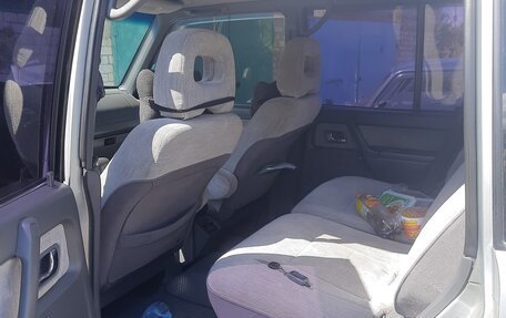 Mitsubishi Pajero III рестайлинг, 1996 год, 550 000 рублей, 11 фотография