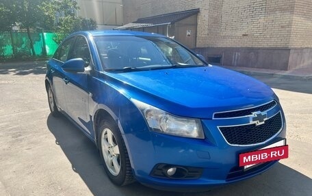 Chevrolet Cruze II, 2011 год, 590 000 рублей, 3 фотография
