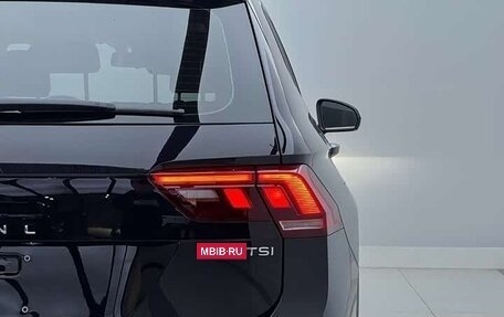Volkswagen Tiguan II, 2023 год, 2 740 000 рублей, 18 фотография