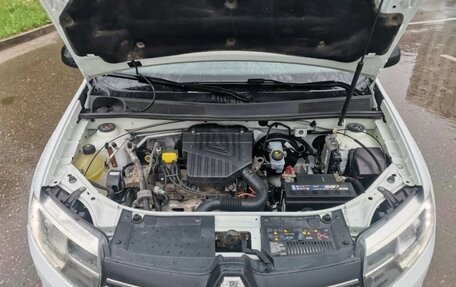 Renault Logan II, 2019 год, 680 000 рублей, 15 фотография