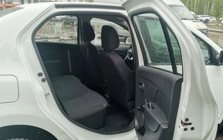 Renault Logan II, 2019 год, 680 000 рублей, 21 фотография
