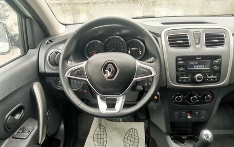 Renault Logan II, 2019 год, 680 000 рублей, 27 фотография
