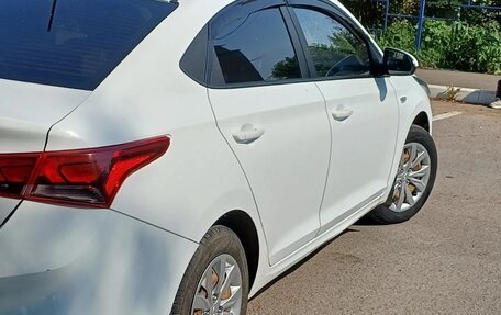 Hyundai Solaris II рестайлинг, 2017 год, 1 125 000 рублей, 4 фотография