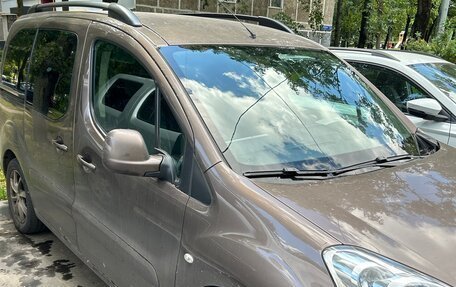 Peugeot Partner II рестайлинг 2, 2012 год, 550 000 рублей, 2 фотография