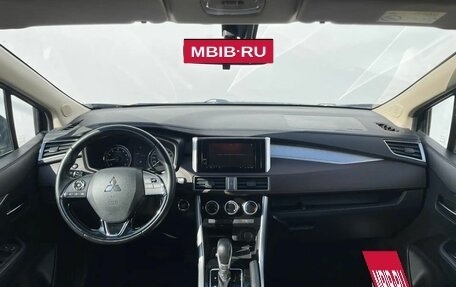 Mitsubishi Xpander, 2022 год, 2 000 000 рублей, 12 фотография