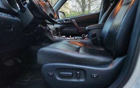 Toyota Highlander III, 2013 год, 1 775 000 рублей, 10 фотография