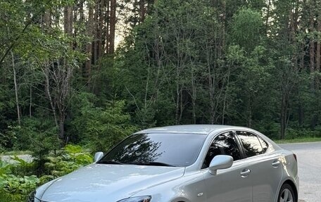 Lexus IS II рестайлинг 2, 2007 год, 1 000 000 рублей, 31 фотография
