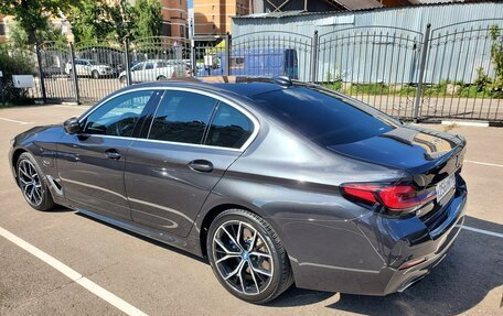 BMW 5 серия, 2021 год, 5 300 000 рублей, 5 фотография