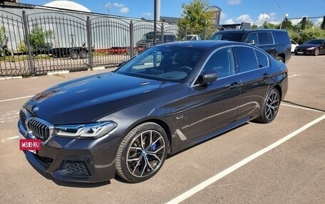 BMW 5 серия, 2021 год, 5 300 000 рублей, 3 фотография