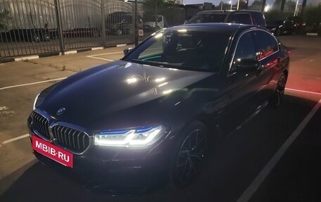 BMW 5 серия, 2021 год, 5 300 000 рублей, 33 фотография