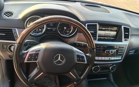 Mercedes-Benz M-Класс, 2012 год, 2 500 000 рублей, 25 фотография