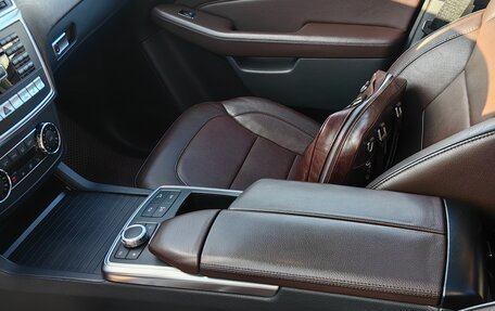 Mercedes-Benz M-Класс, 2012 год, 2 500 000 рублей, 23 фотография