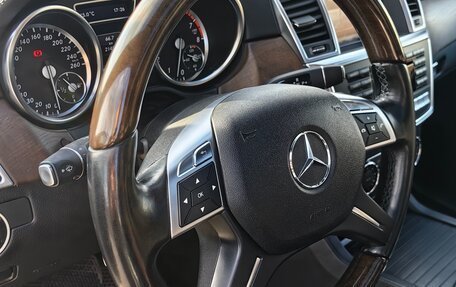 Mercedes-Benz M-Класс, 2012 год, 2 500 000 рублей, 24 фотография