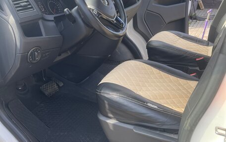 Volkswagen Caravelle T6 рестайлинг, 2018 год, 2 990 000 рублей, 4 фотография