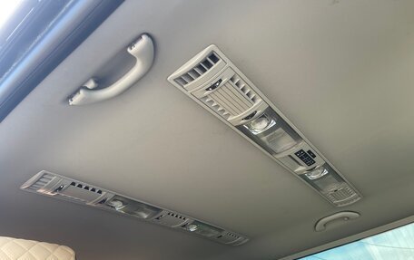 Volkswagen Caravelle T6 рестайлинг, 2018 год, 2 990 000 рублей, 8 фотография