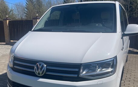 Volkswagen Caravelle T6 рестайлинг, 2018 год, 2 990 000 рублей, 13 фотография