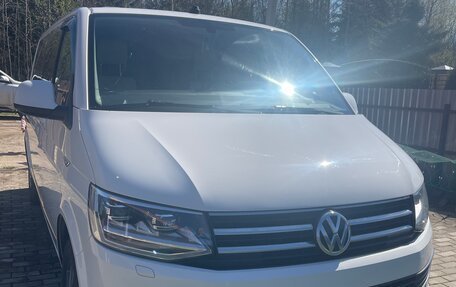 Volkswagen Caravelle T6 рестайлинг, 2018 год, 2 990 000 рублей, 15 фотография