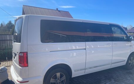 Volkswagen Caravelle T6 рестайлинг, 2018 год, 2 990 000 рублей, 21 фотография