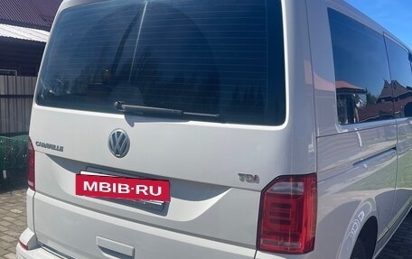 Volkswagen Caravelle T6 рестайлинг, 2018 год, 2 990 000 рублей, 22 фотография