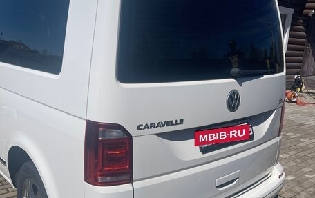 Volkswagen Caravelle T6 рестайлинг, 2018 год, 2 990 000 рублей, 24 фотография