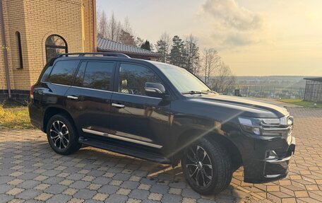 Toyota Land Cruiser 200, 2019 год, 2 850 000 рублей, 2 фотография