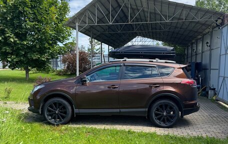 Toyota RAV4, 2018 год, 2 800 000 рублей, 3 фотография