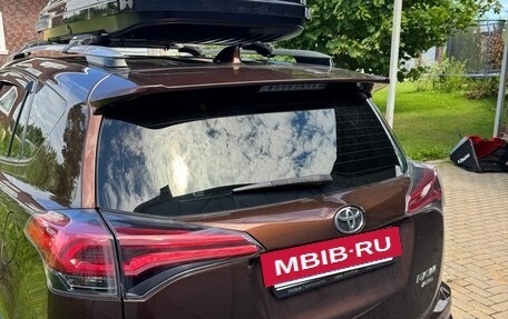 Toyota RAV4, 2018 год, 2 800 000 рублей, 2 фотография